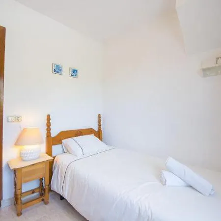 Sleeps 9 Pool *